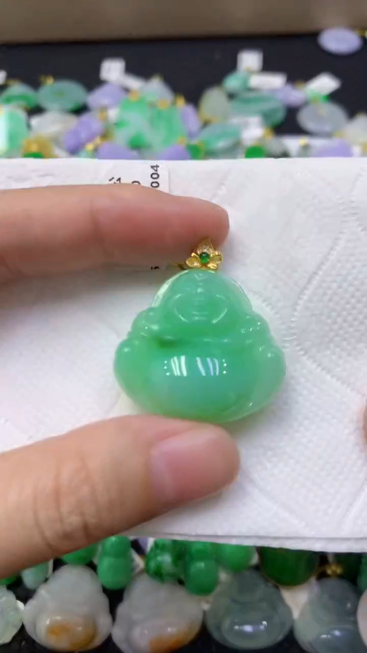 颈饰18K金镶嵌翡翠天然缅甸翡翠A货