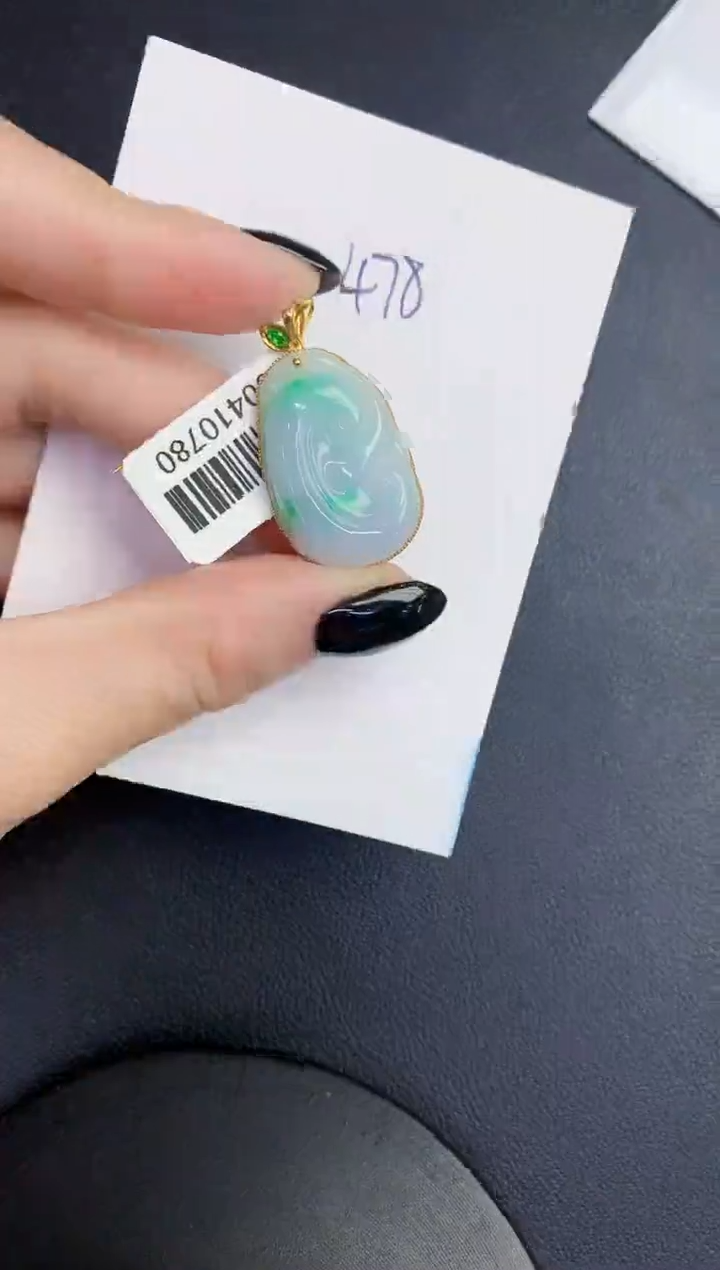 【闪购商品】翡翠颈饰18K金镶嵌0000000000