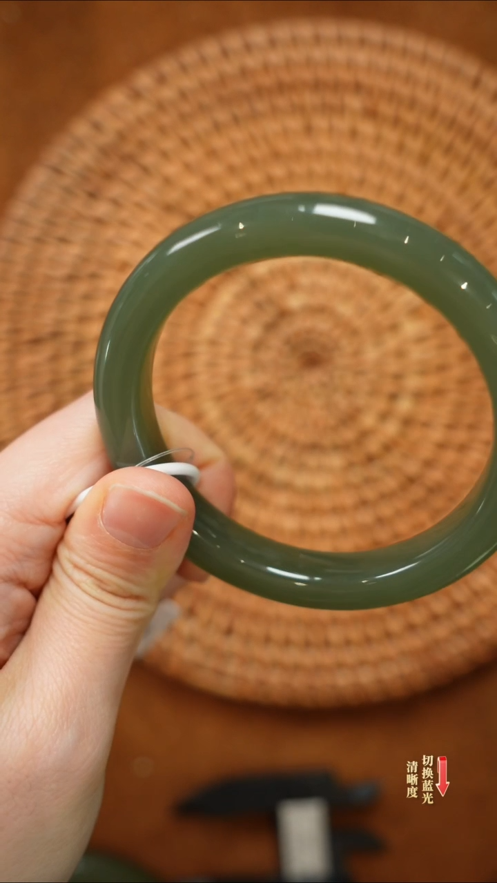 【闪购商品】和田玉手镯未镶嵌0207-022（56圈口）