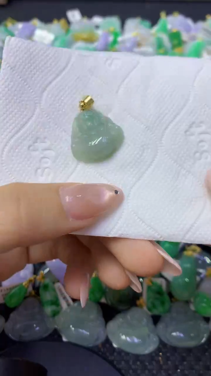 颈饰未镶嵌翡翠天然缅甸翡翠A货