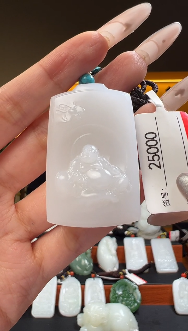 颈饰未镶嵌和田玉1