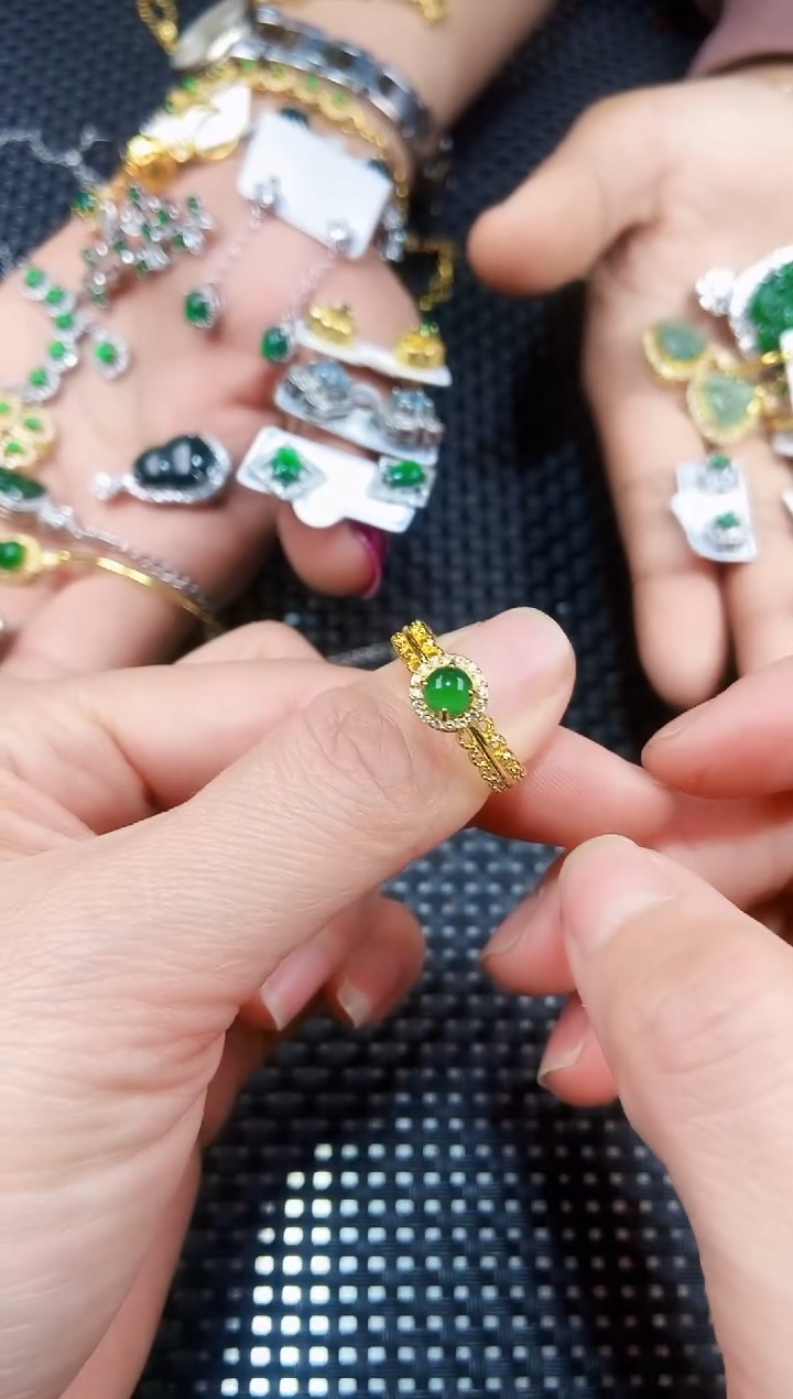 【闪购商品】翡翠戒指未镶嵌111111111