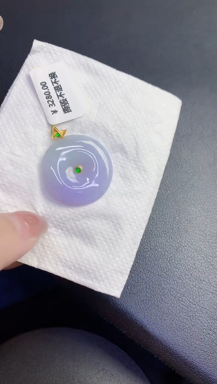 颈饰18K金镶嵌翡翠缅甸天然翡翠A货