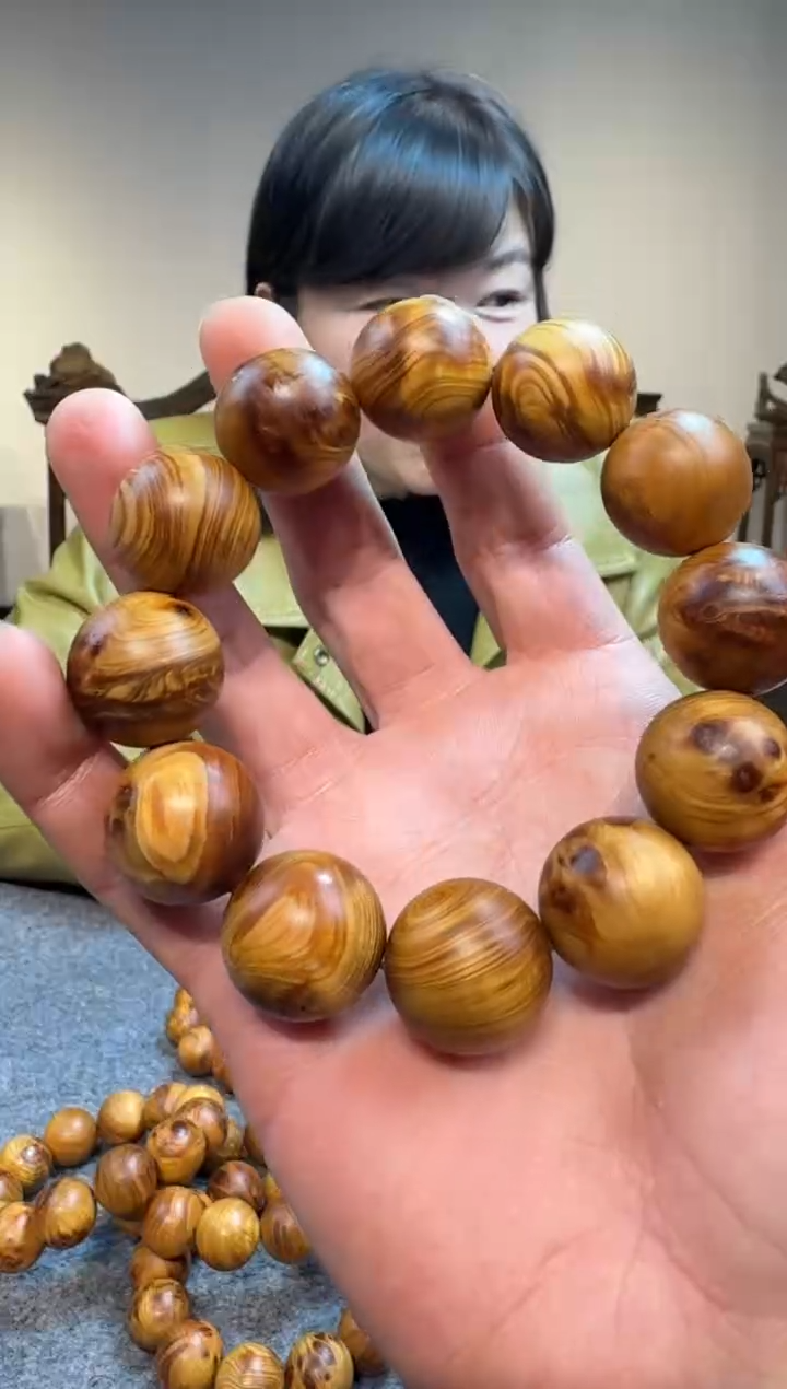 【闪购商品】柏木（崖柏）木雕崖柏崖柏