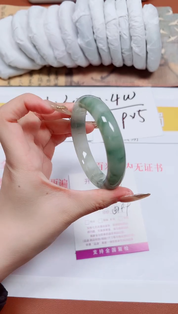 【闪购商品】石英质玉手镯未镶嵌K356-54.3