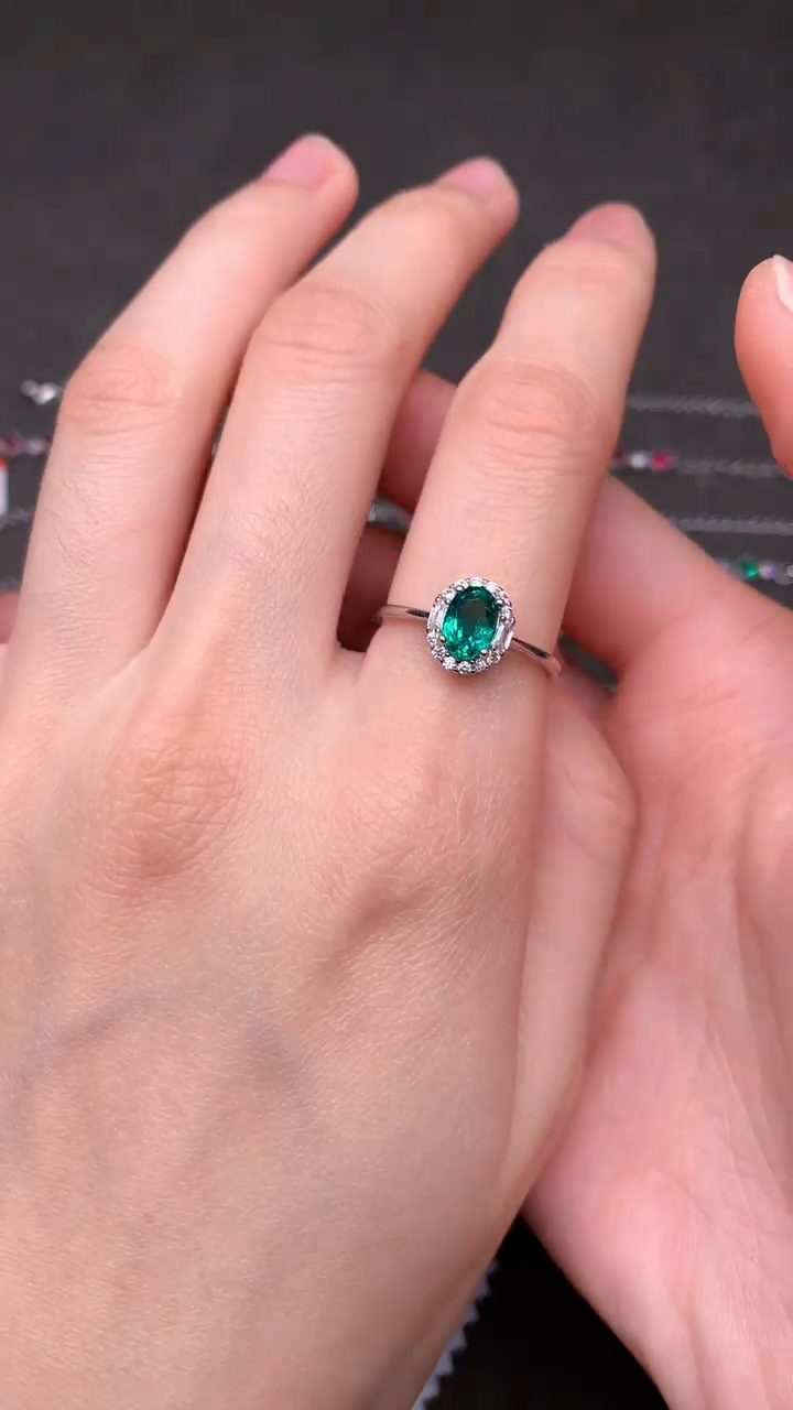 【闪购商品】祖母绿戒指银S925镶嵌.....