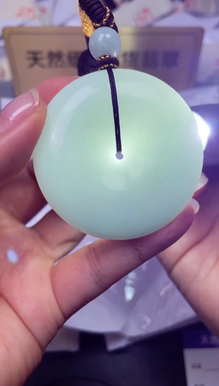 颈饰未镶嵌翡翠天然缅甸翡翠A货