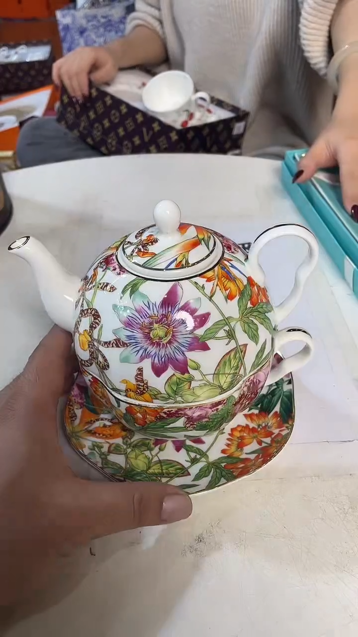 杯鸿辉家品牌瓷器，京东包邮！
