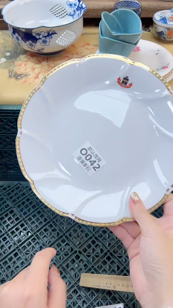 瓷片l***i 42               