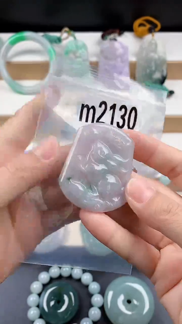 颈饰未镶嵌翡翠天然翡翠吊坠挂件