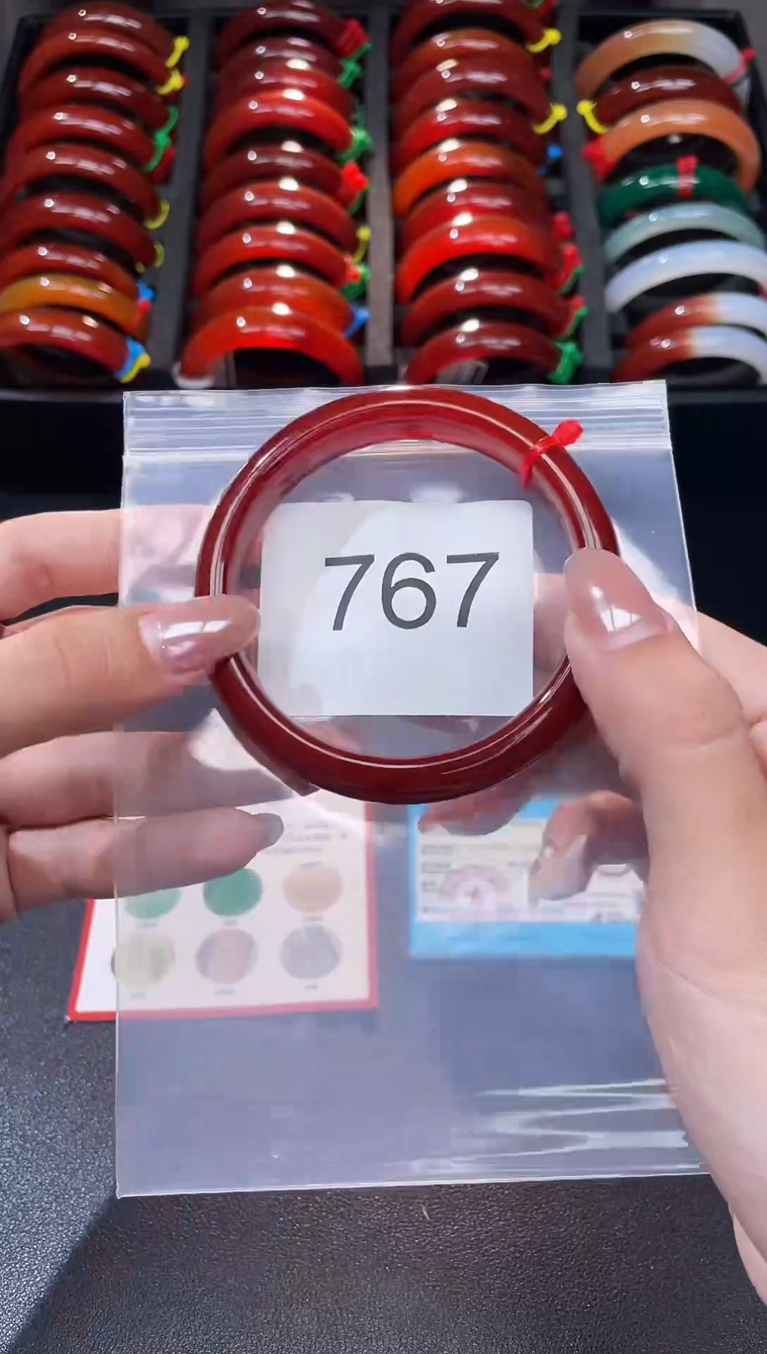 手镯玛瑙/玉髓未镶嵌58圈口*A767