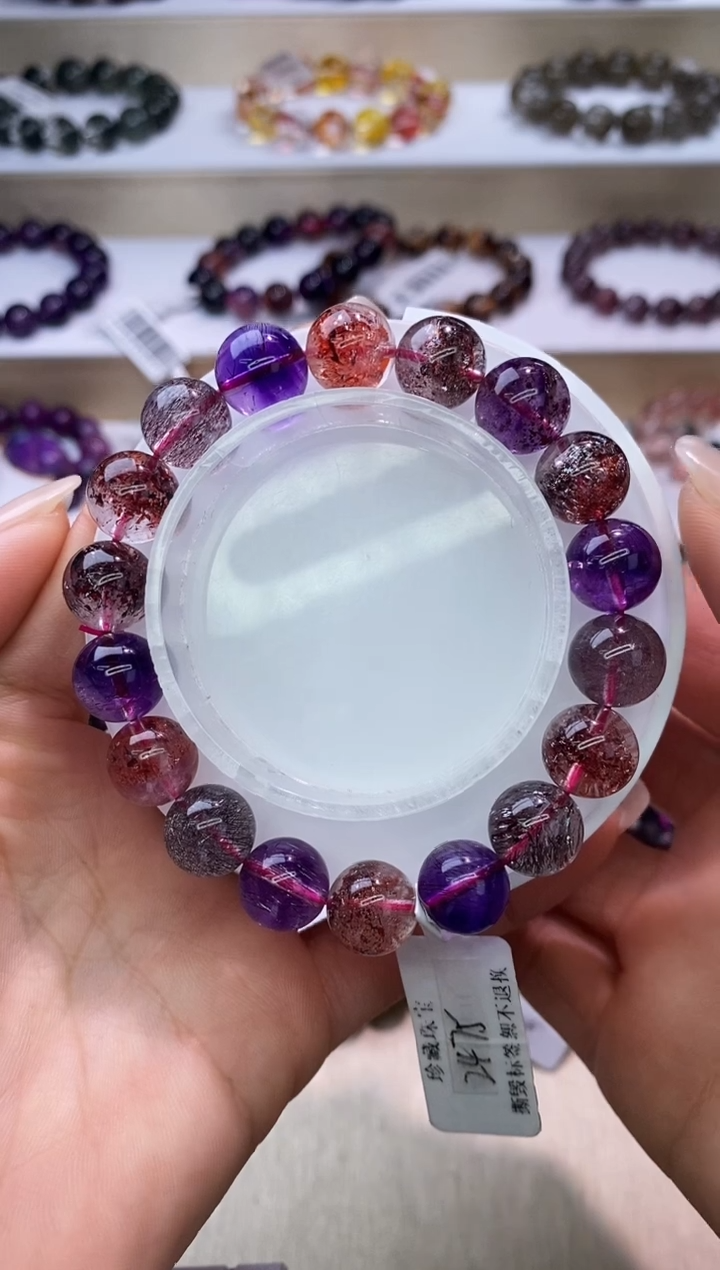 【闪购商品】水晶手链未镶嵌黑加仑超七1m+