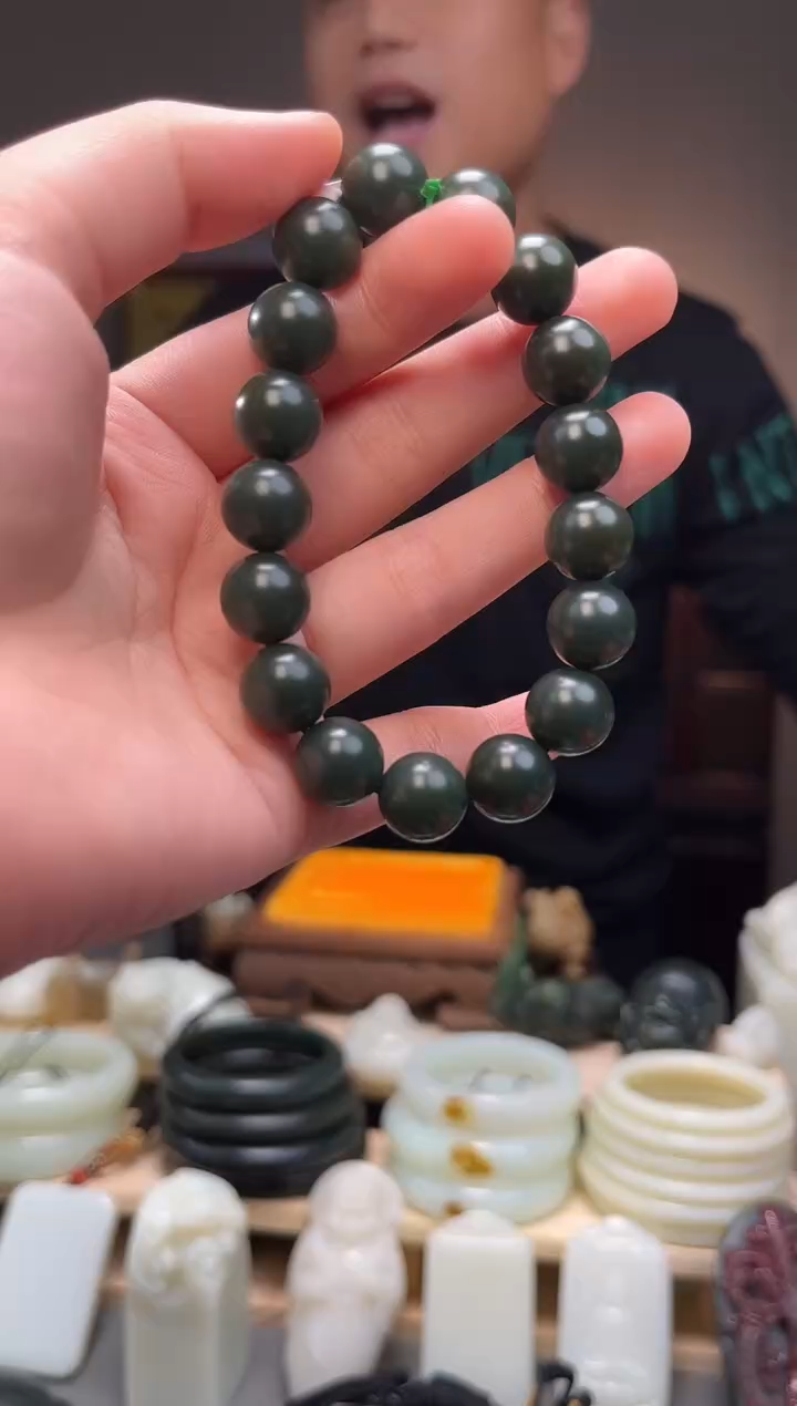 颈饰未镶嵌和田玉手11+