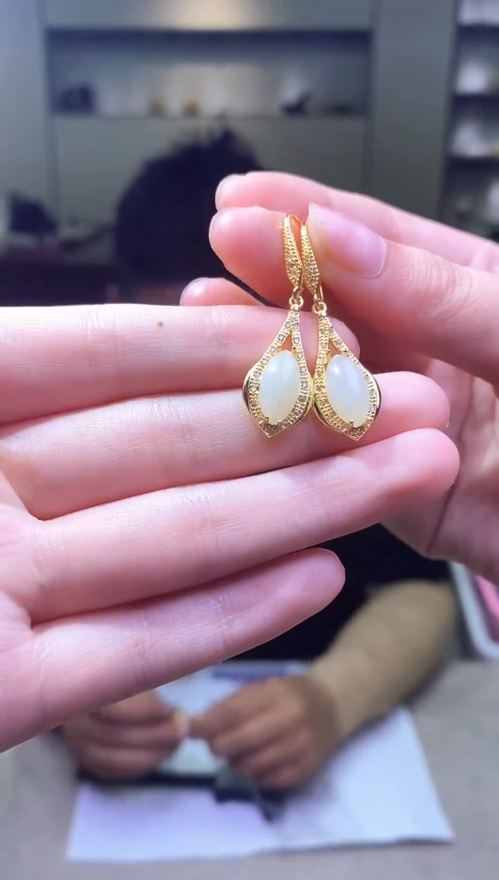 和田玉未镶嵌耳饰多样性发一件 627