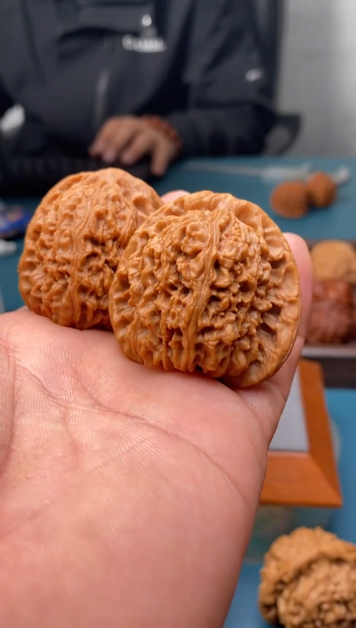 把件文玩核桃南疆石145