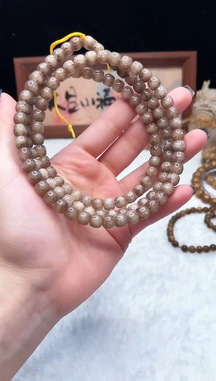 星月菩提手串l17 7x6 108 b001