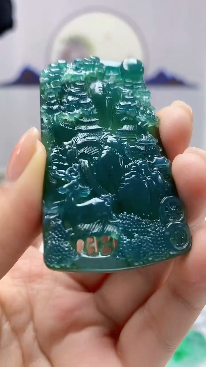 【闪购商品】定制翡翠未镶嵌5145mm-毛货挂件