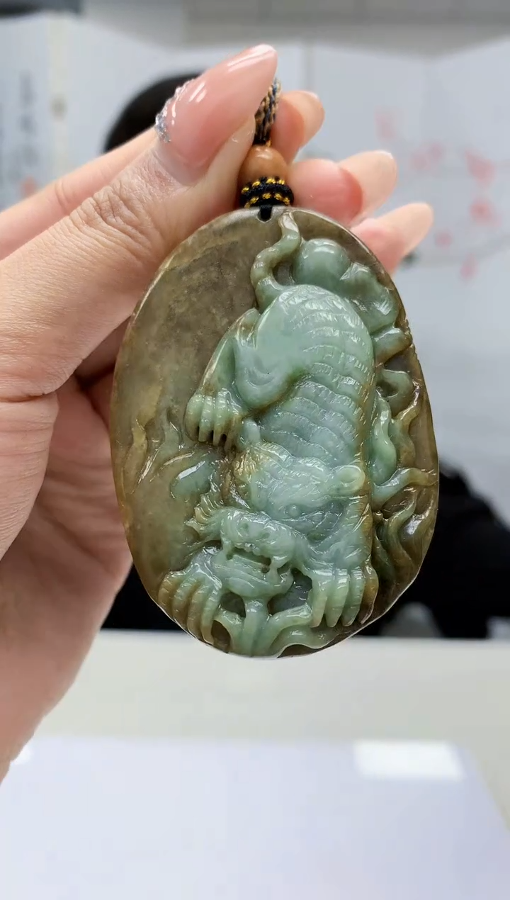 【闪购商品】定制翡翠未镶嵌4917MM-毛货挂件101