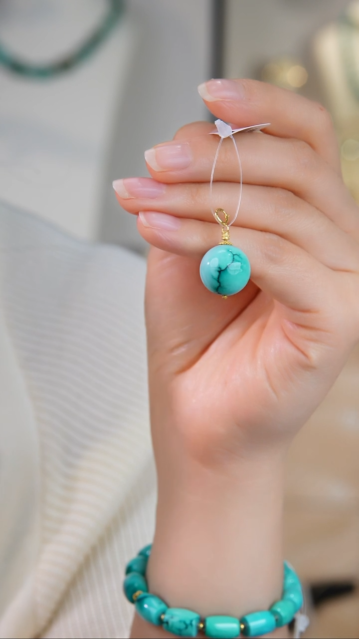 18K金镶嵌绿松石吊坠(不含链)1