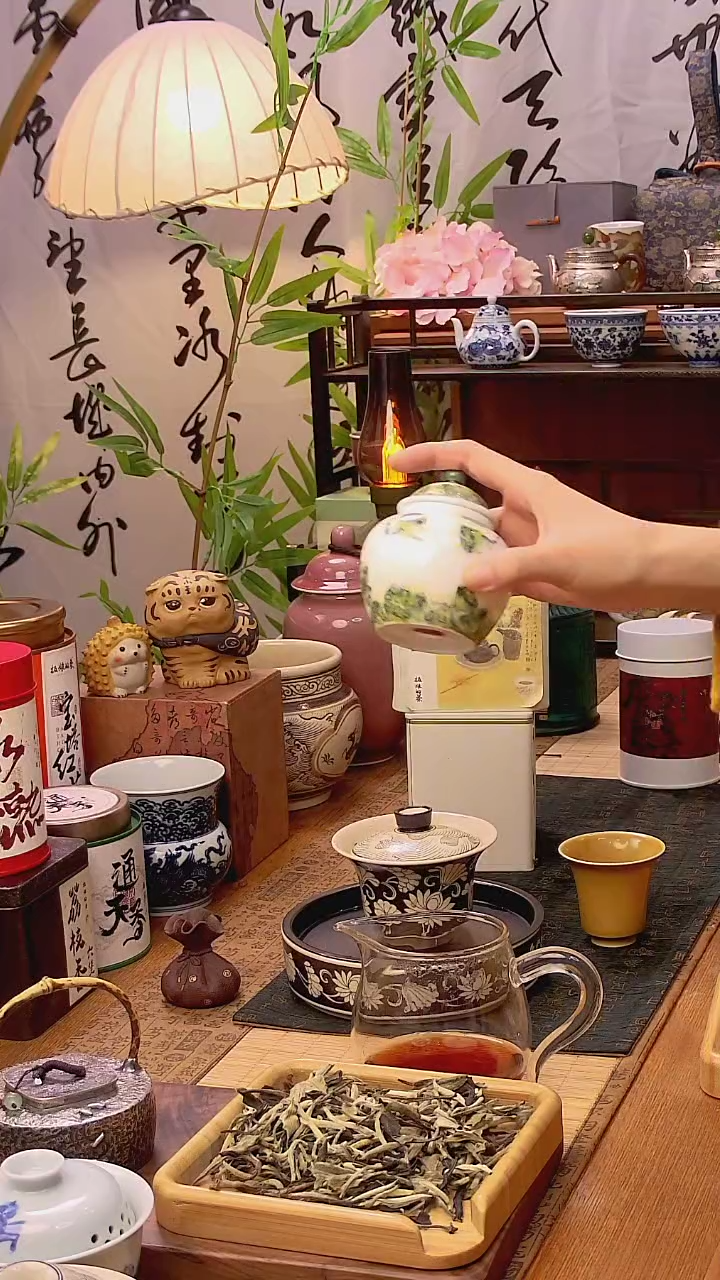 【闪购商品】手捧莲蓬存茶罐260ml一个