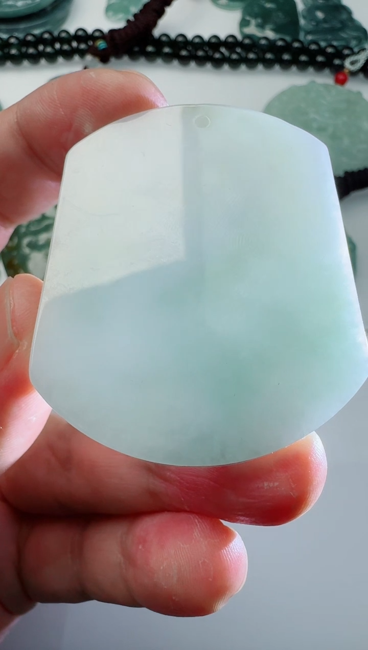 【闪购商品】翡翠颈饰未镶嵌多样性随机发其一