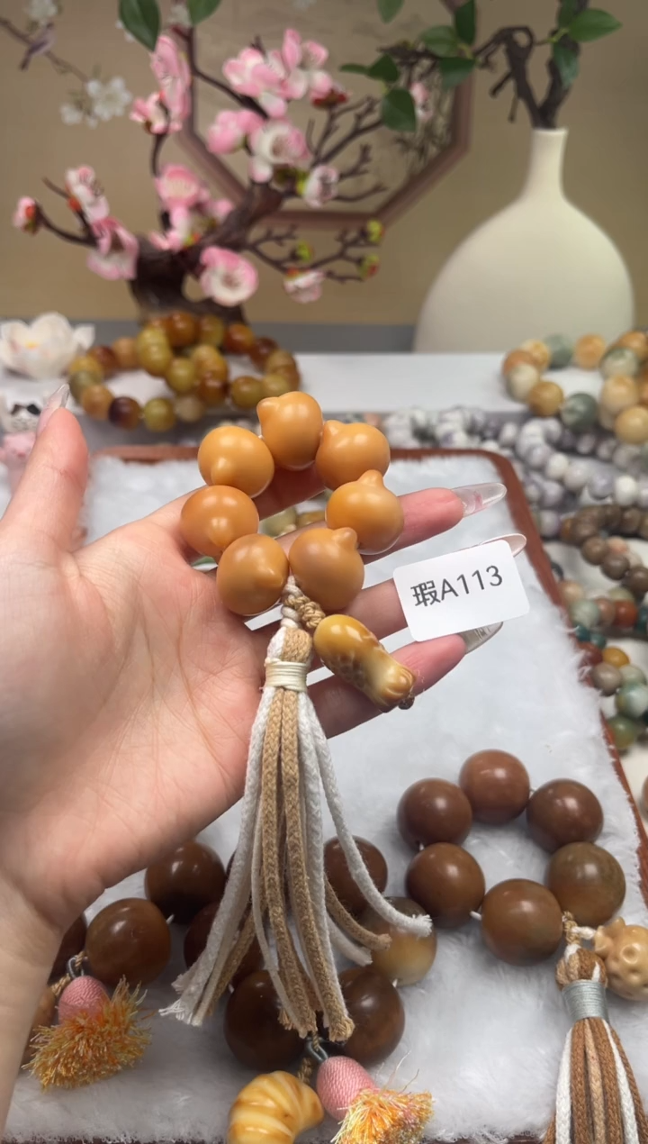 【闪购商品】菩提根/象牙果手串瑕A113猫头手捻20mm一串