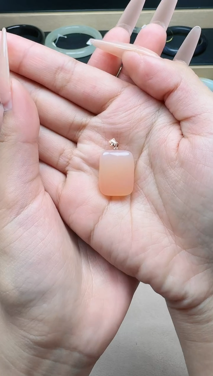【闪购商品】玛瑙/玉髓颈饰银S925镶嵌小方牌YY