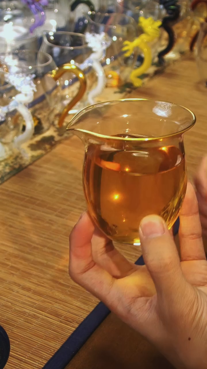 【闪购商品】描金无耳公杯晶焱金标