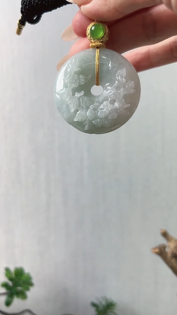 【闪购商品】翡翠颈饰未镶嵌平安扣