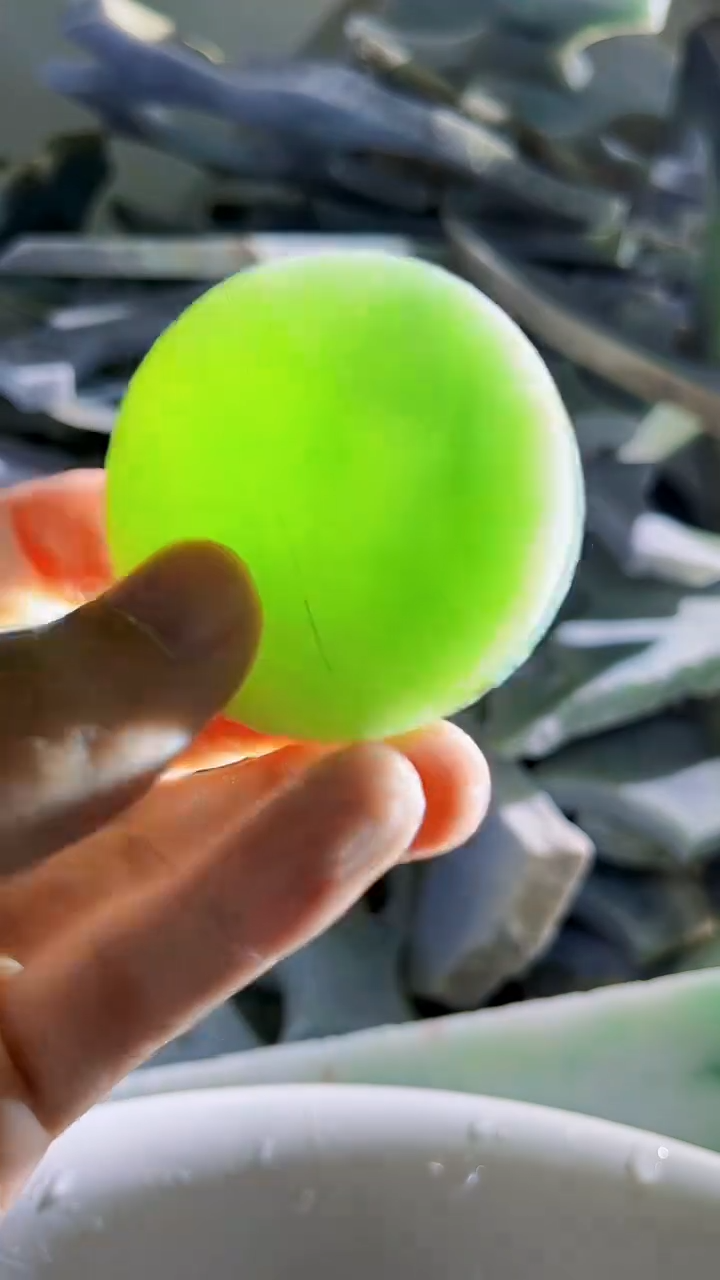 翡翠裸石 缅甸翡翠A货文2216