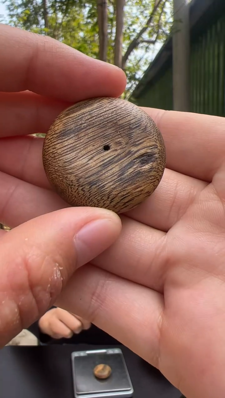 【闪购商品】沉香手把件4克乌身圆叶平安扣4号