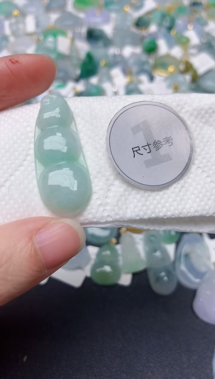 颈饰未镶嵌翡翠天然缅甸A货翡翠