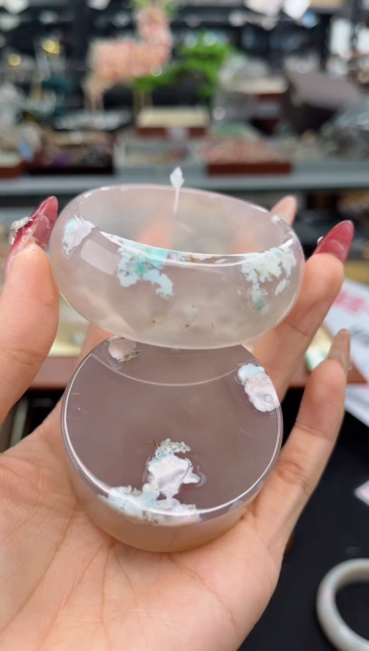 【闪购商品】石英质玉手镯未镶嵌53圈口（赠品镯心）677012