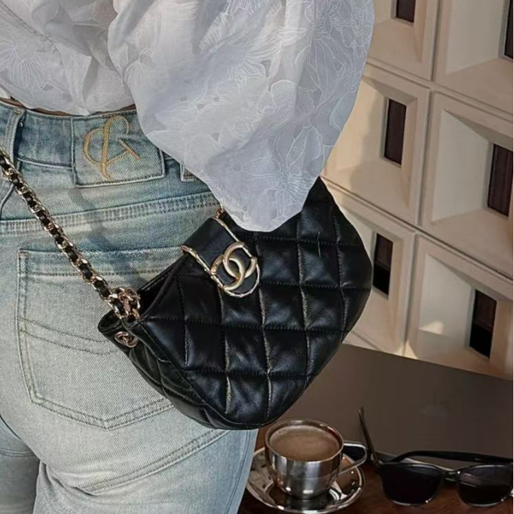 95新 Chanel/香奈儿  香奈儿 安洁利严选/BK0130729 斜挎包