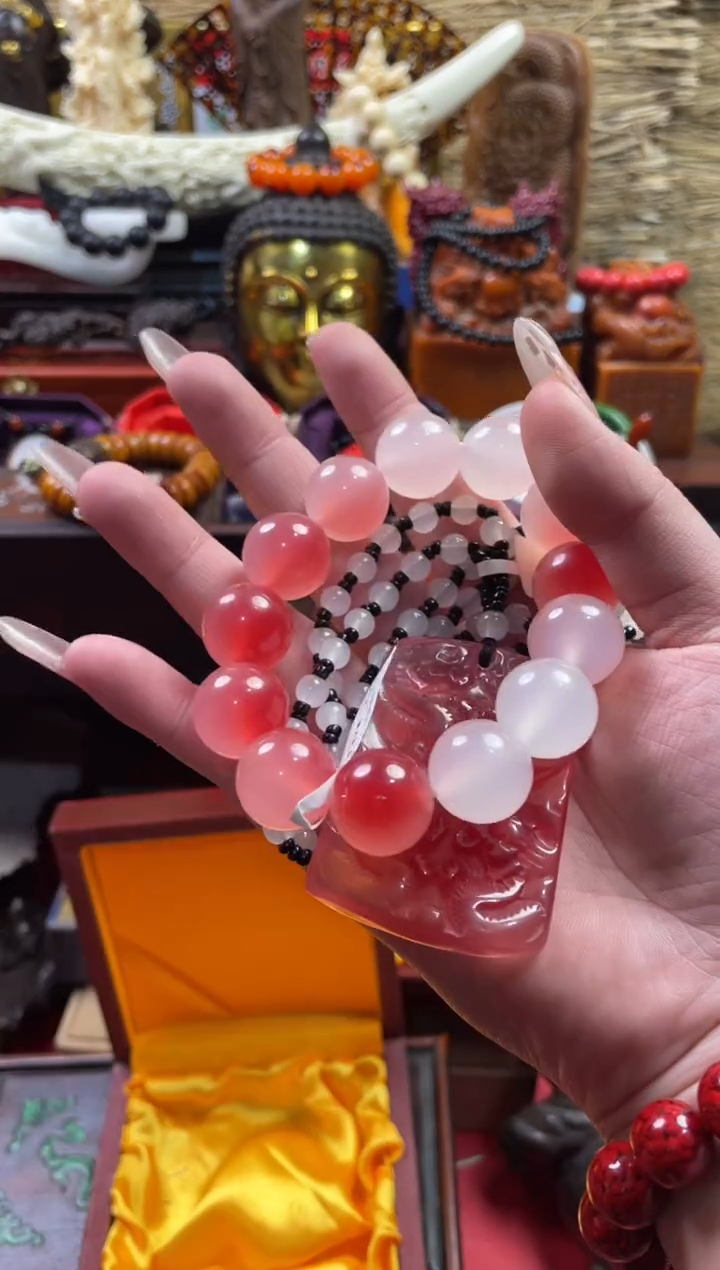 【闪购商品】一一一一一一白云一套