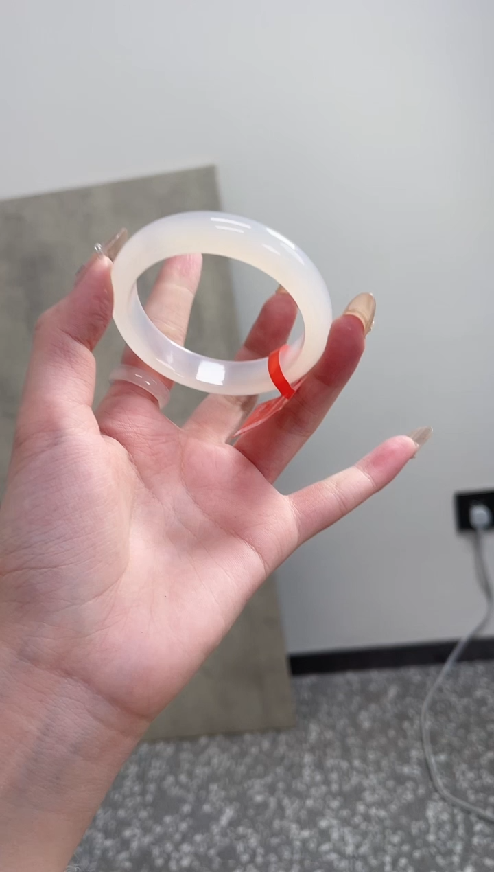 【闪购商品】玛瑙/玉髓手镯未镶嵌54圈 需要包容