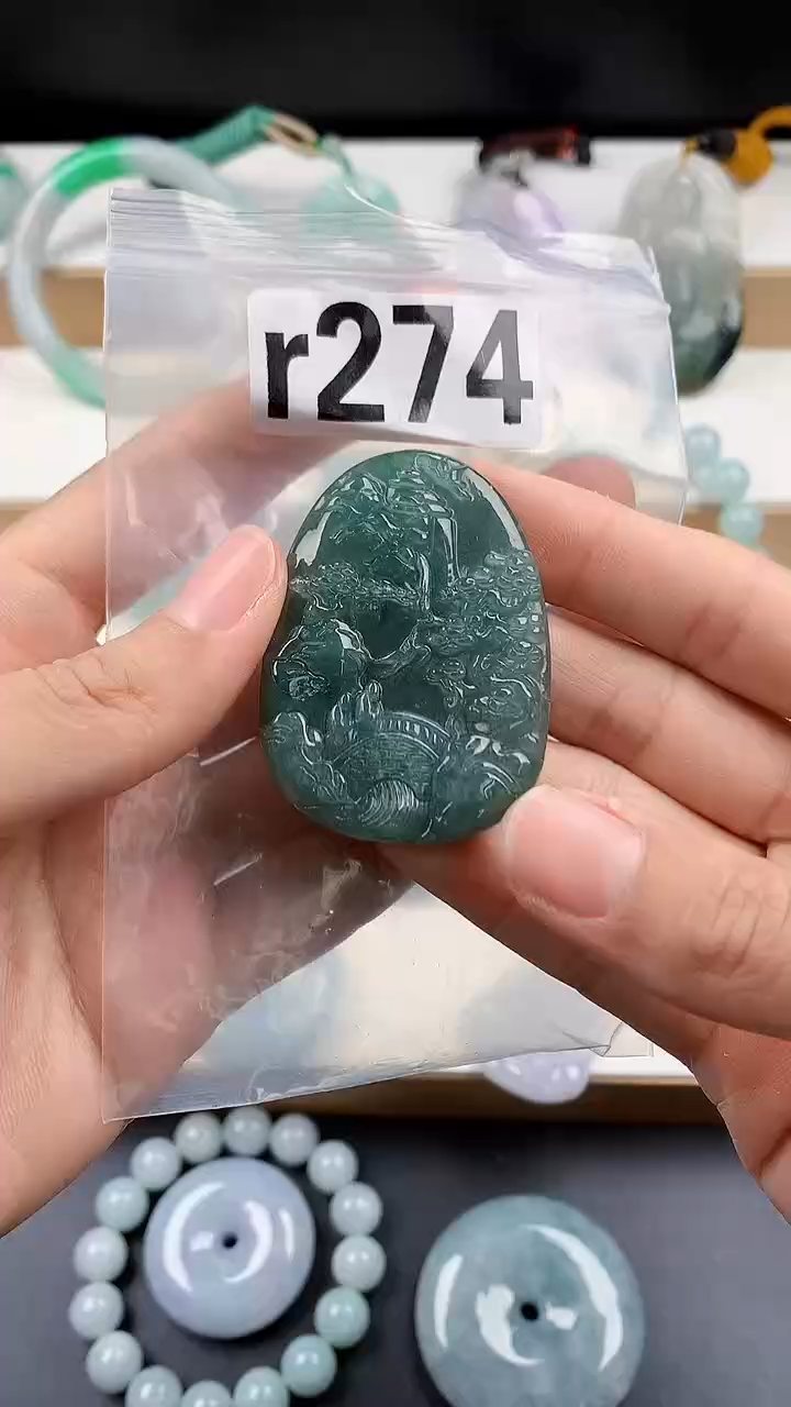 颈饰未镶嵌翡翠天然翡翠吊坠挂件