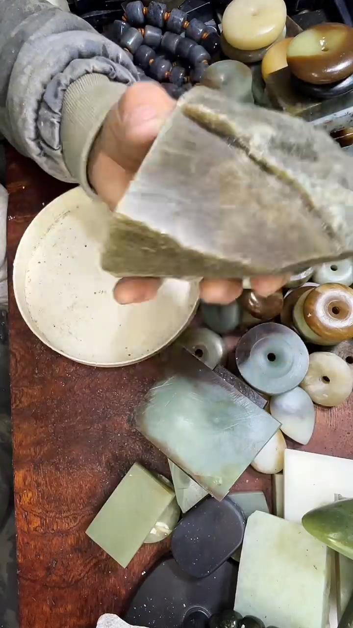 未镶嵌和田玉珠宝半成品1