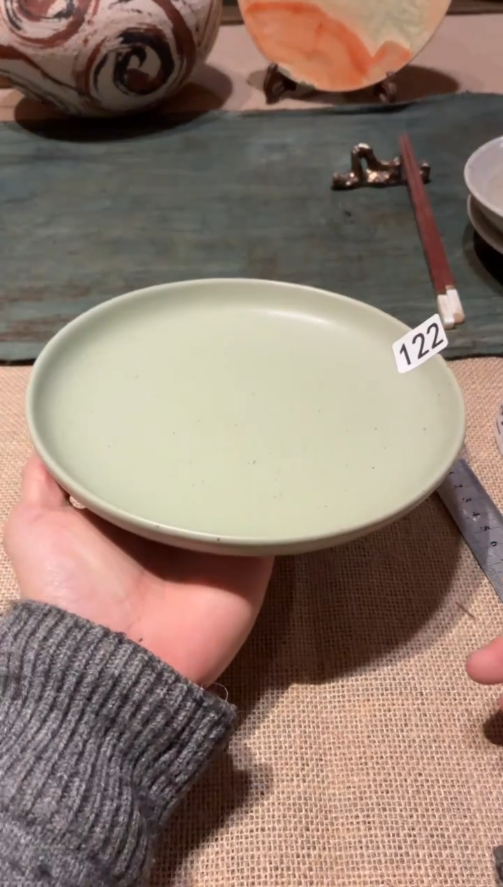 瓷片董****ʸ122微瑕绿影立边盘1个