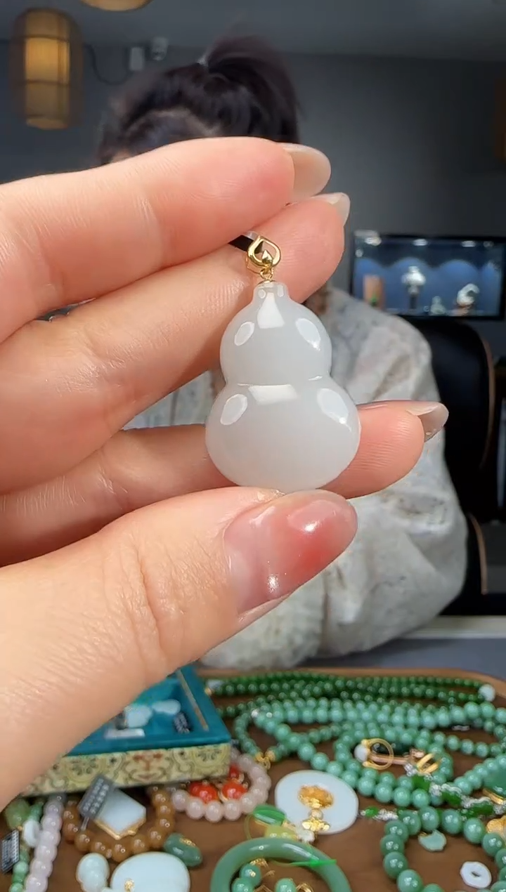 吊坠(不含链)18K金镶嵌和田玉1