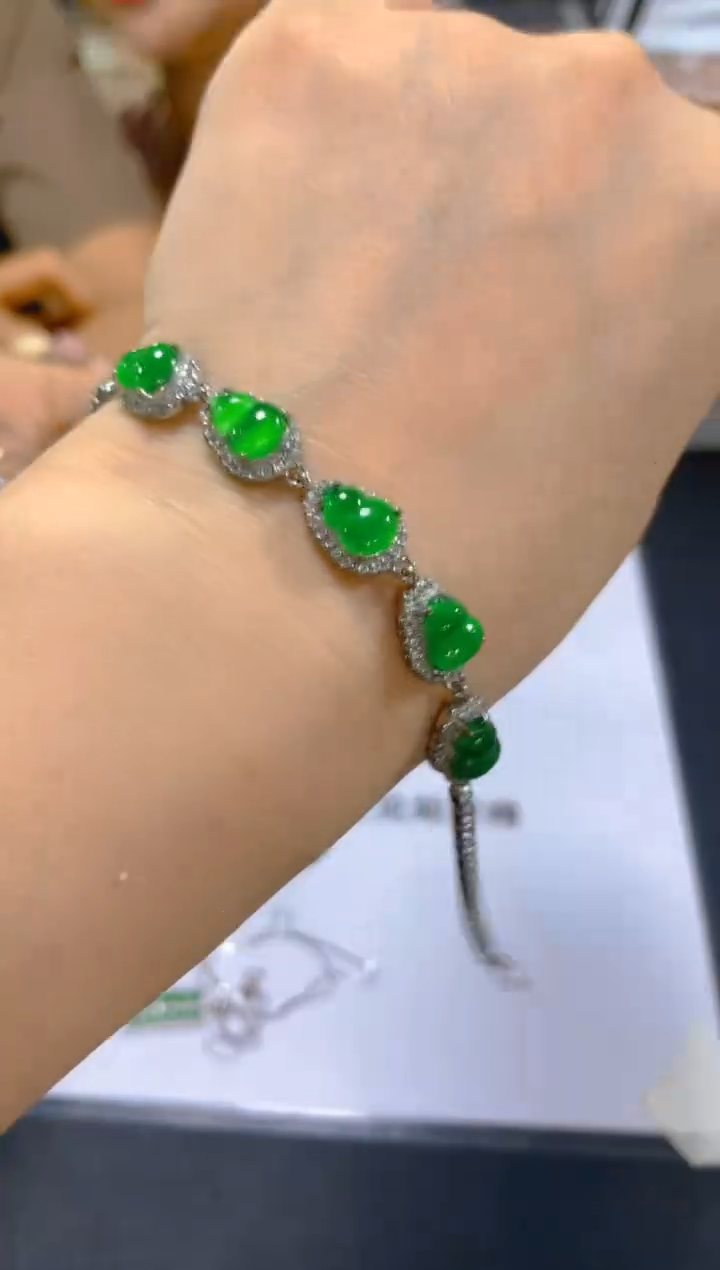 未镶嵌手链翡翠多样性发一