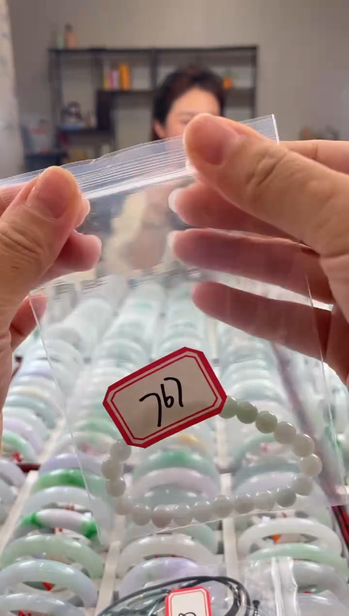 颈饰未镶嵌翡翠多样性发一