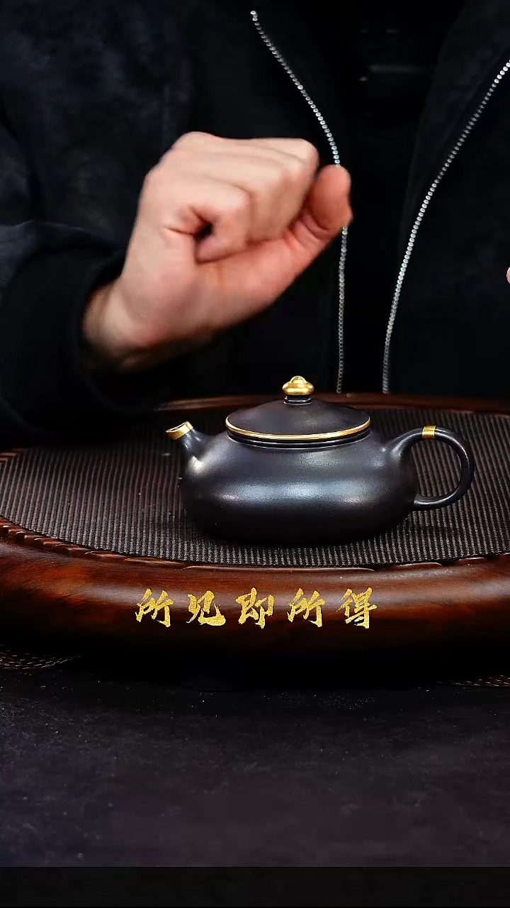 茶壶紫砂1           