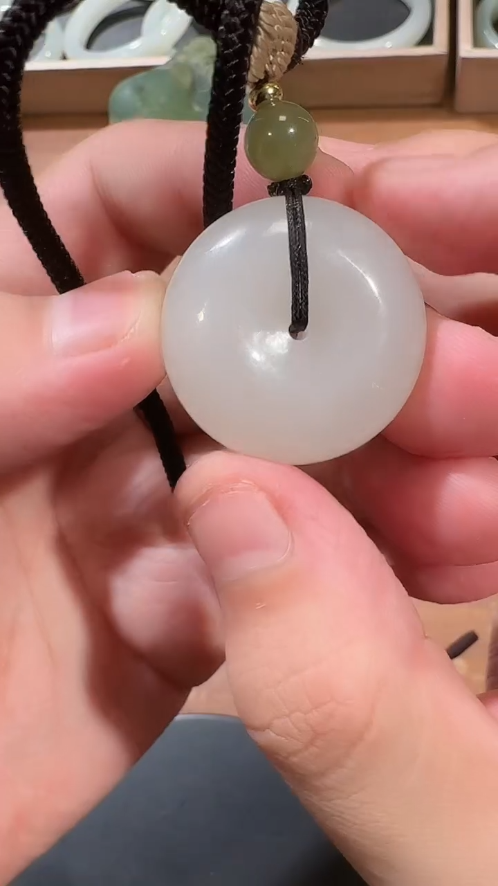 【闪购商品】和田玉吊坠未镶嵌1395平安扣