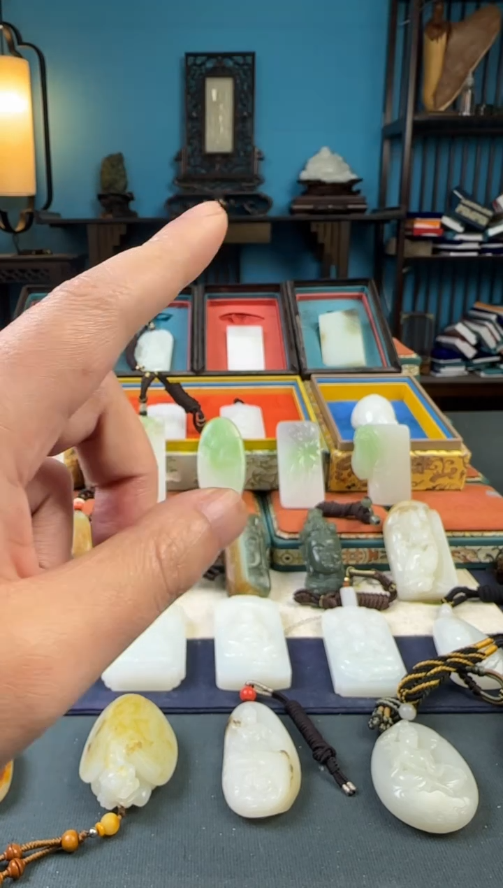 颈饰未镶嵌和田玉一*11111111111111111