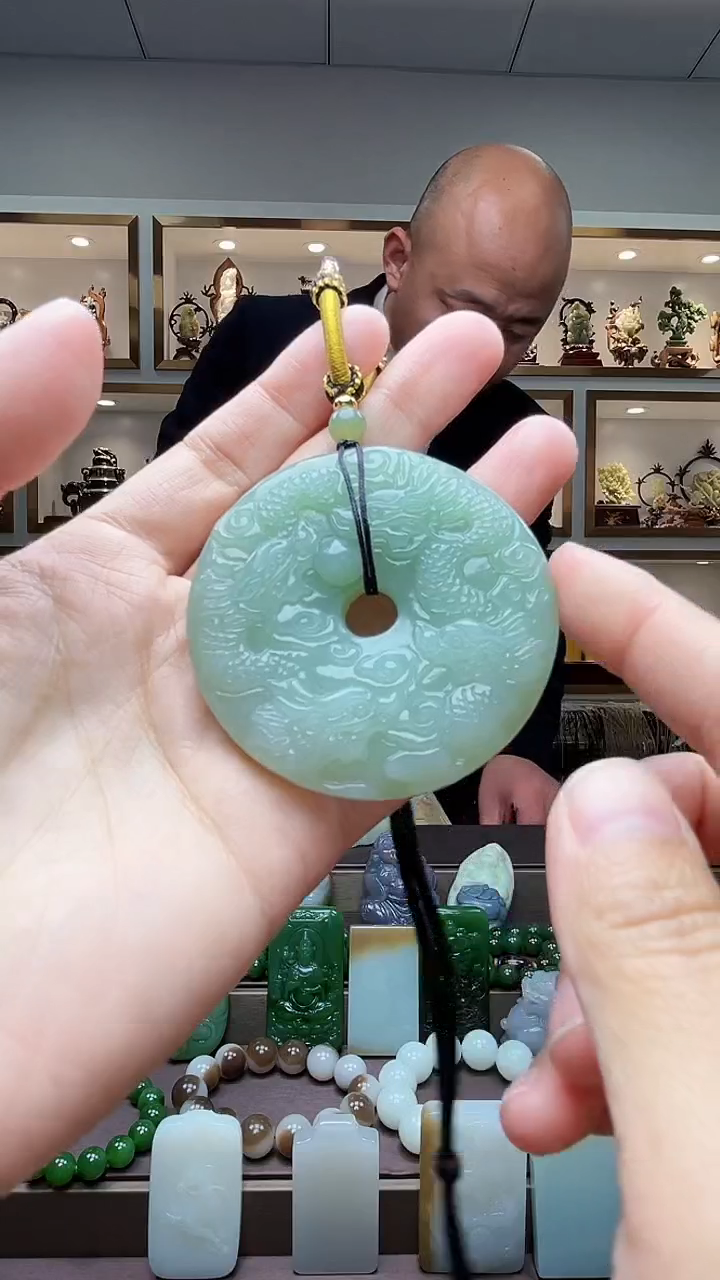 【闪购商品】和田玉颈饰未镶嵌苏