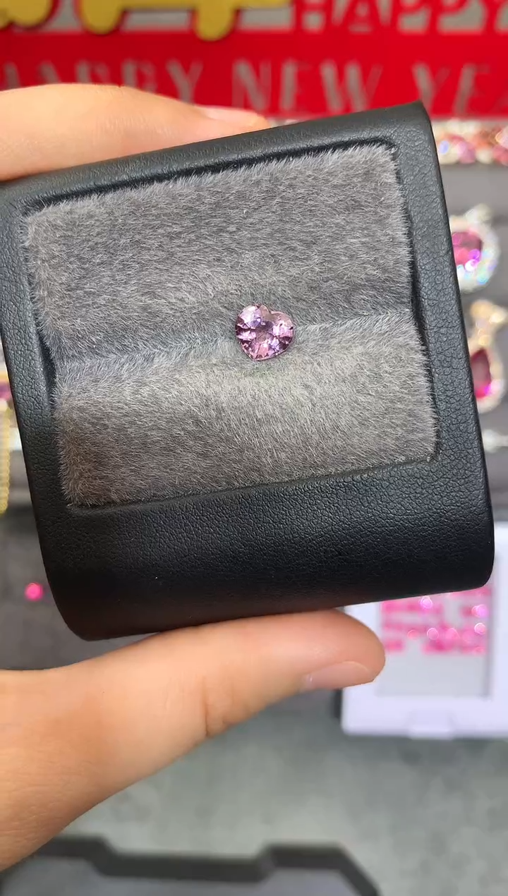 【闪购商品】定制尖晶石裸石未镶嵌心形 丁香色调 1.35ct