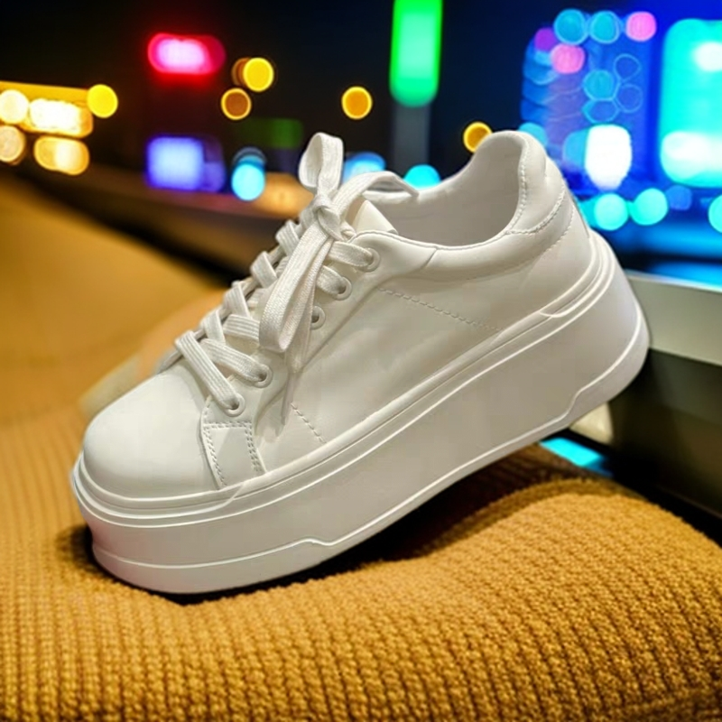 5252百搭夏季休闲板鞋白色板鞋女鞋系带时尚圆头运动增高
