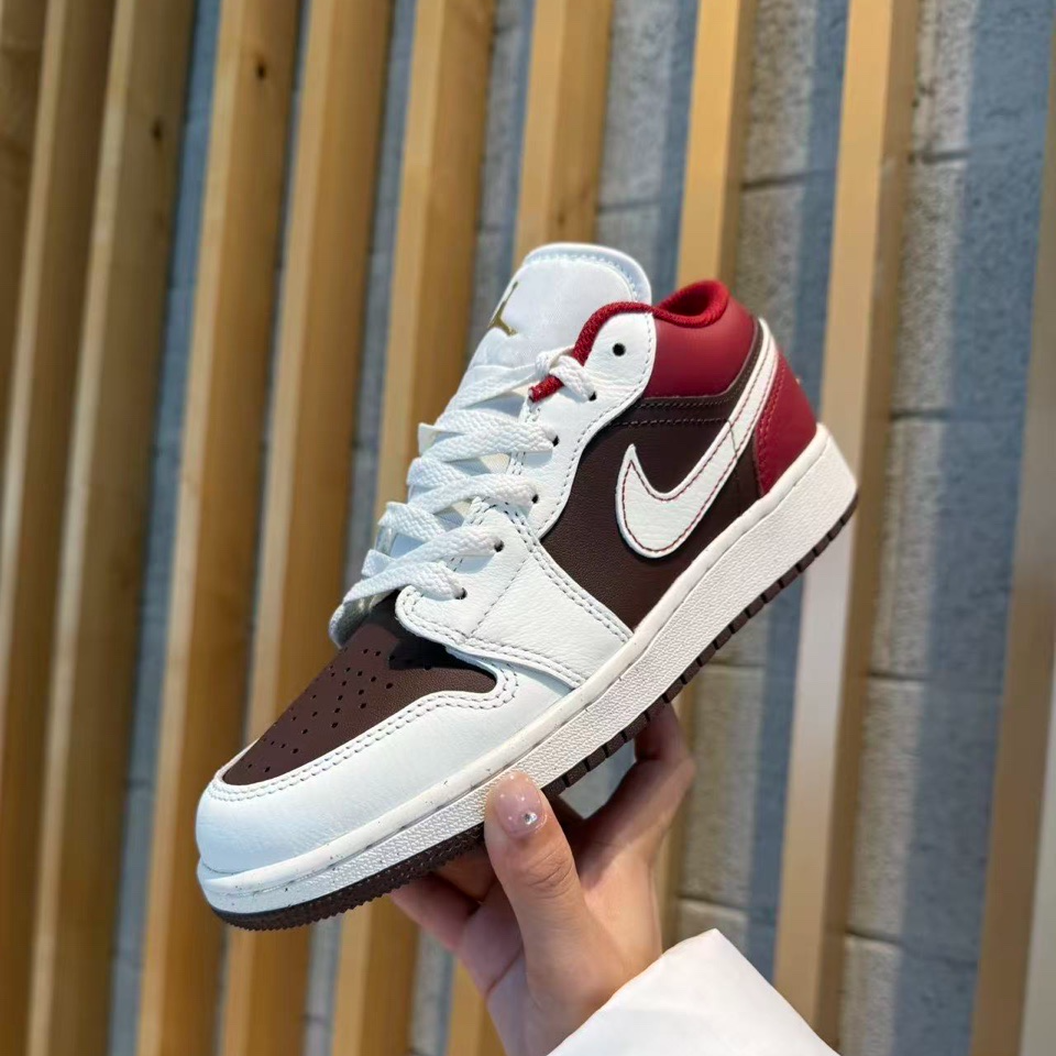 NIKE耐克马年限定新年AIR JORDAN 1 LOW CNY女子休闲鞋IR7600-211