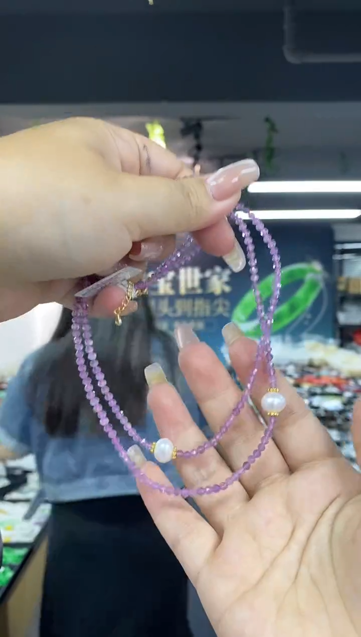 未镶嵌颈饰水晶多样性发其一颜色微差